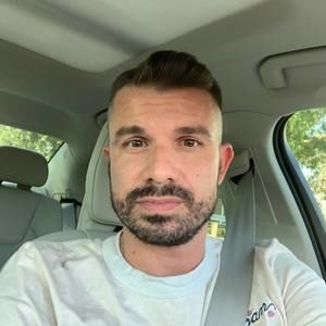 Meet your Posher, Thomas